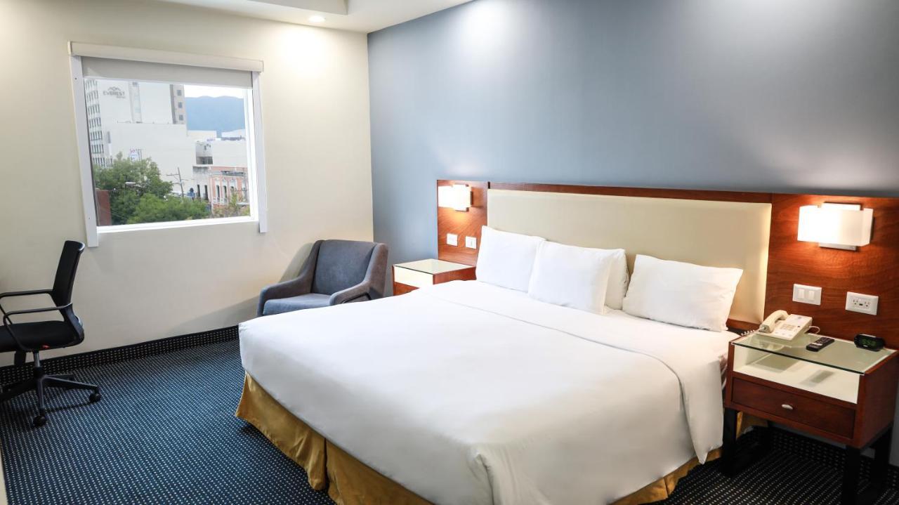 Best Western Santorin Ciudad Victoria Exterior photo