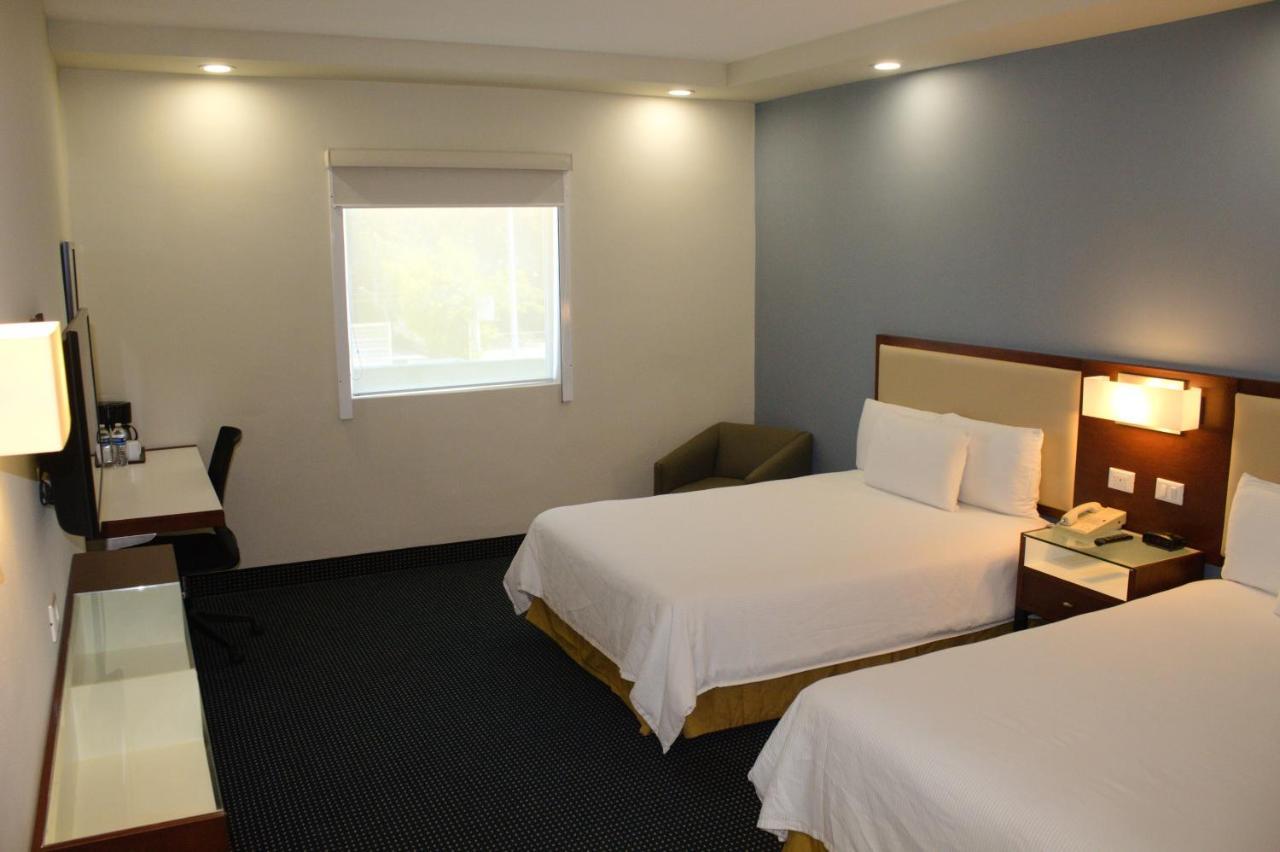Best Western Santorin Ciudad Victoria Exterior photo