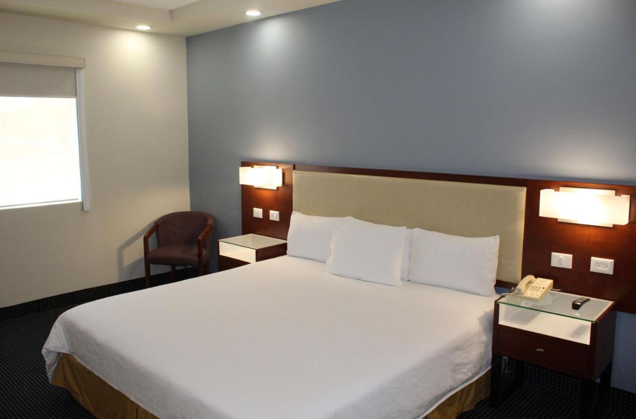 Best Western Santorin Ciudad Victoria Exterior photo
