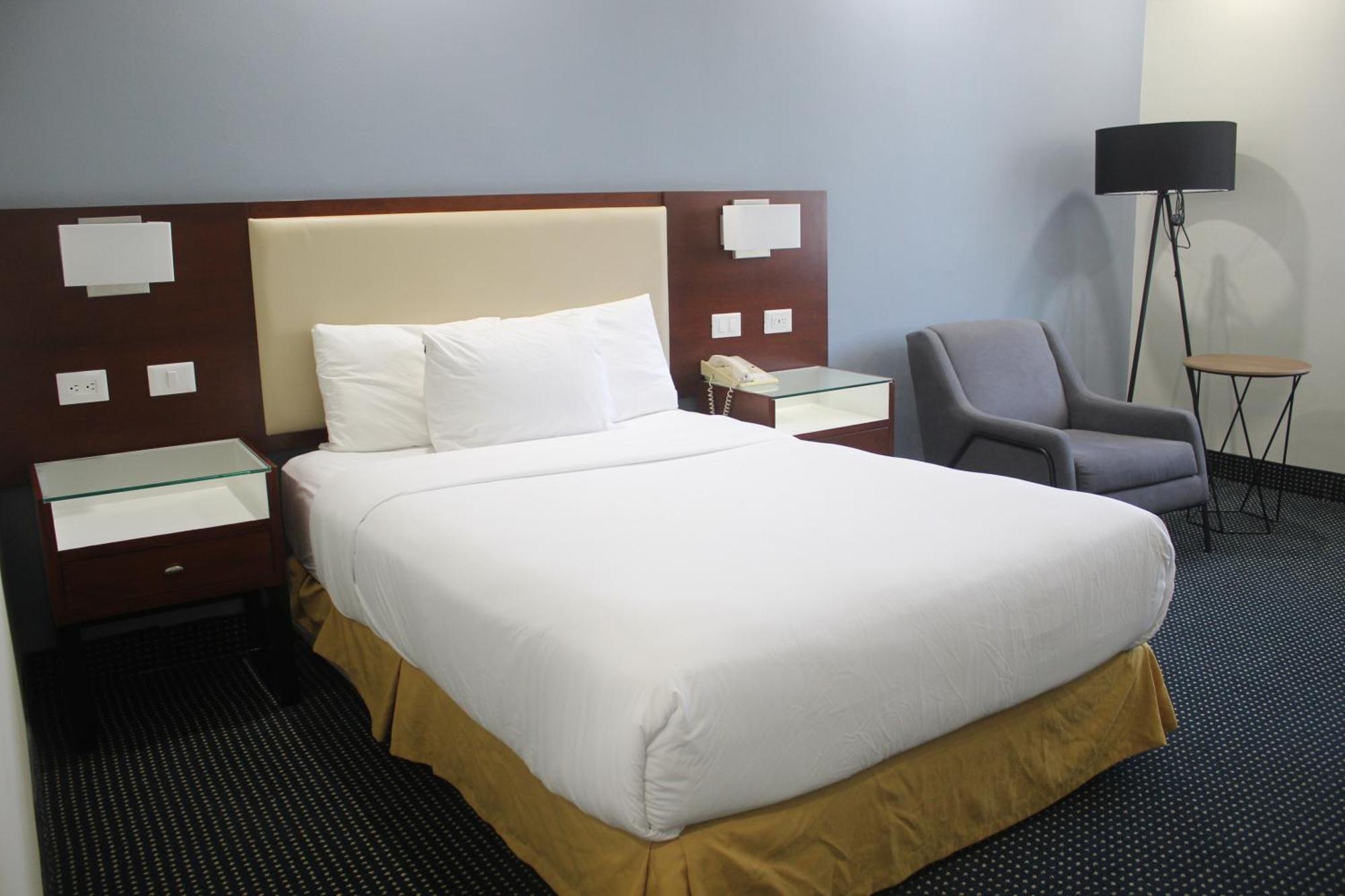 Best Western Santorin Ciudad Victoria Exterior photo