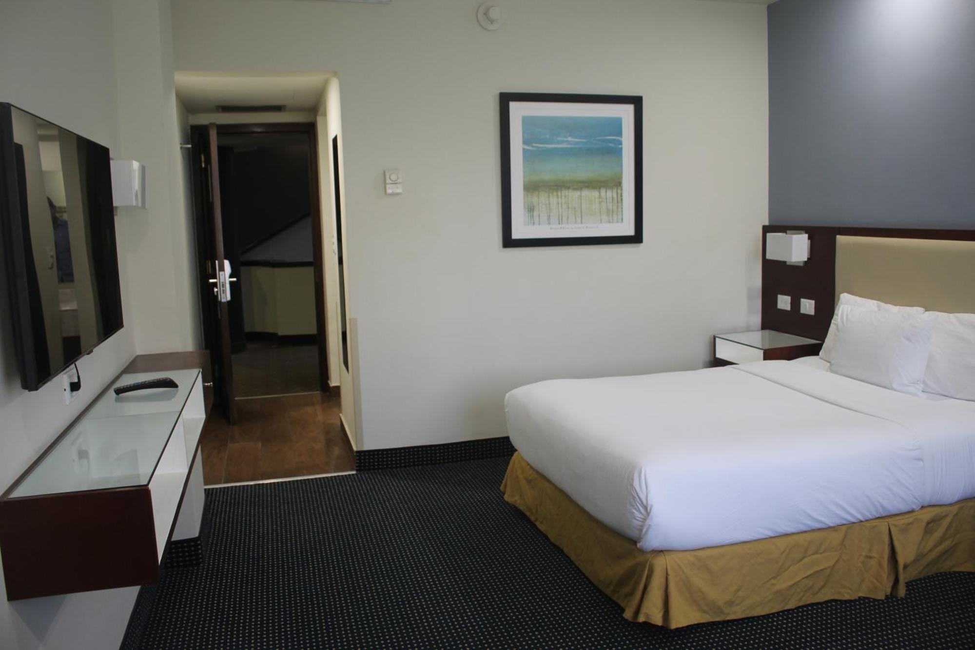 Best Western Santorin Ciudad Victoria Exterior photo